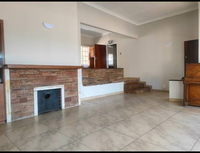4 BEDROOM FREEHOLD FOR SALE IN VAL DE GRACE
